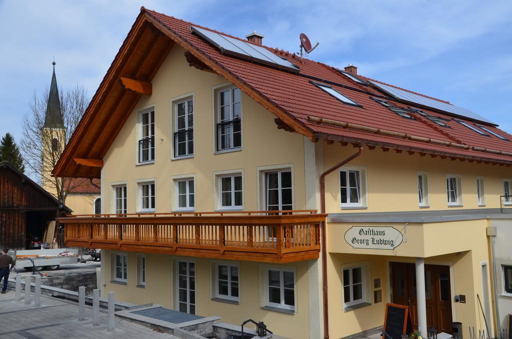 פוקינג Gasthaus Georg Ludwig Maising מראה חיצוני תמונה